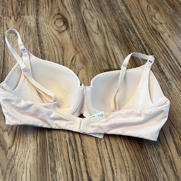 34C Gilligan & O’Malley nursing bra - nude color - Picture 2 of 5